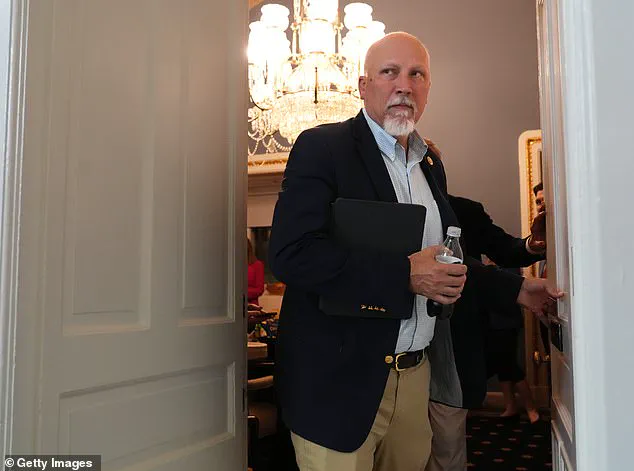 Unusual Bipartisan Alliance Targets Insider Trading Concerns in Congress