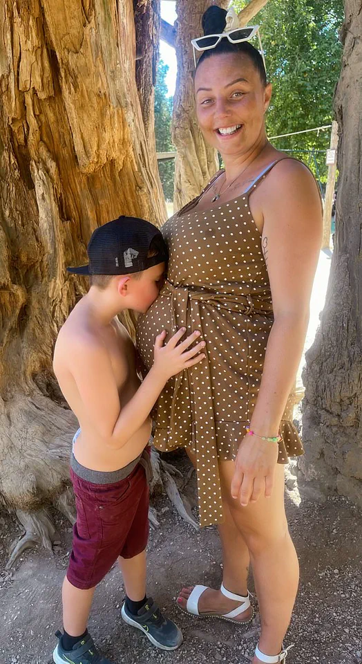 From Skepticism to Survival: How an Extra £10 Eye Scan Saved Lauren Harbert's Life and Sparked a Debate on Tech-Driven Healthcare