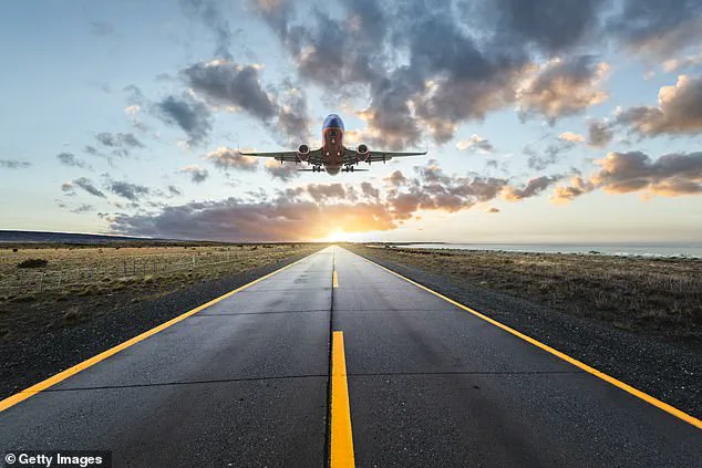 Privileged Insights: How Airline Experts Are Silencing the Clap After Landing