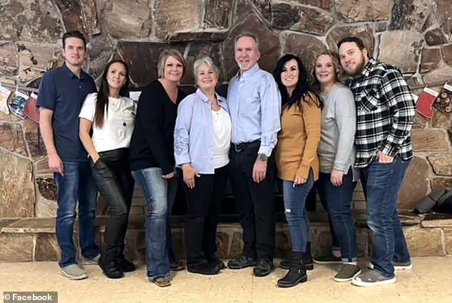 Passenger Turns Airplane Seat into Deli, Sparking Social Media Reaction