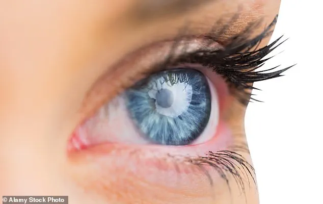 New Study Reveals Link Between Chlamydia Pneumoniae and Alzheimer's, Highlighting Early Detection and Public Health Concerns