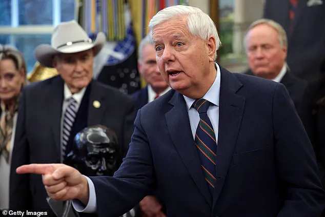 Growing GOP Divide: Christie Alleges Public Praise for Trump, Private Disdain