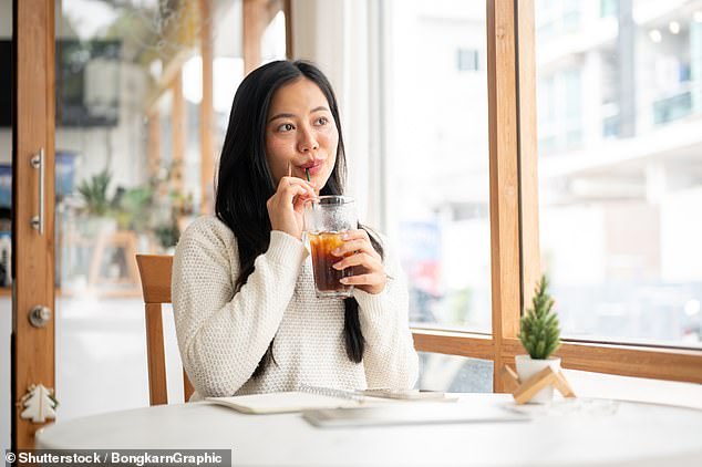 Study Finds Coffee, Tea May Reduce Dementia Risk by 18%