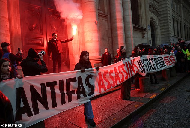 Lyon Protest Violence Leads to First Fatal Assault in France's Polarized Political Landscape