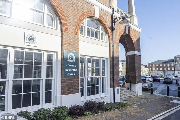 Local Coffee Shop Apologizes After Employee's Inflammatory Receipt Note During Family's Wake