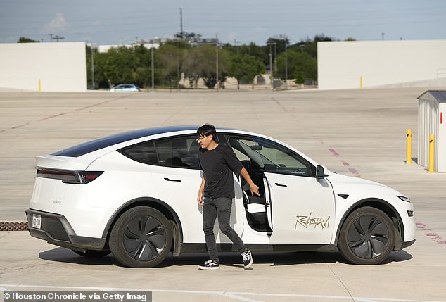 Tesla's Self-Driving Robotaxis Cause 4x More Crashes Than Humans in Austin, NHTSA Report Reveals