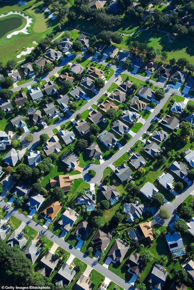Twistee Treat's Eye-Sore Ice Cream Store Sparks Controversy in Florida Retirement Community