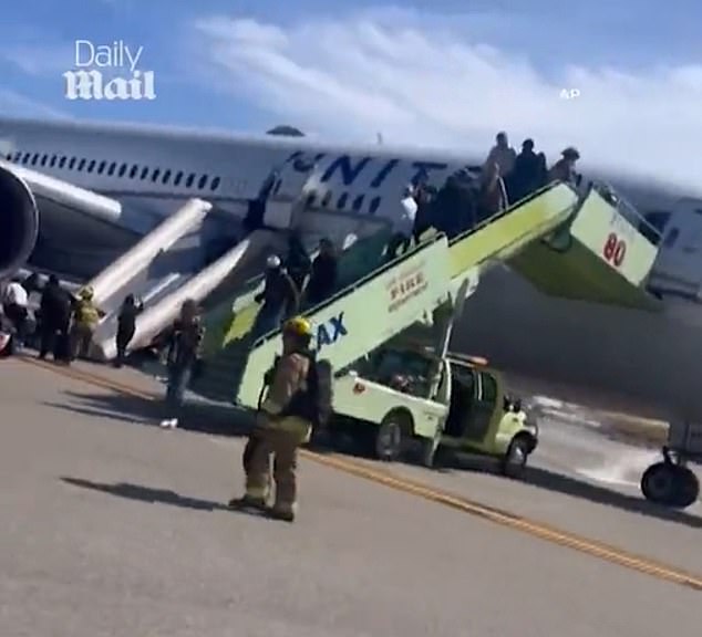Chaotic Emergency Evacuation at LAX as Passengers Defy Safety Protocols by Dragging Luggage Down Slides