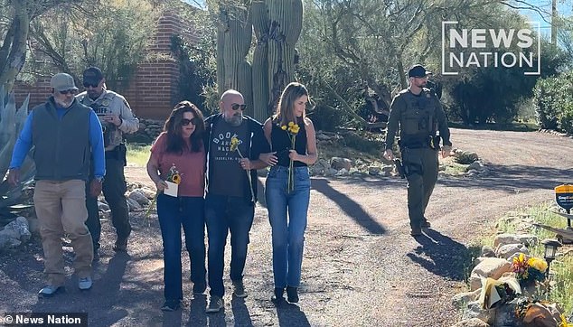 Savannah Guthrie and Family Pay Emotional Tribute at Mother's Tucson Home