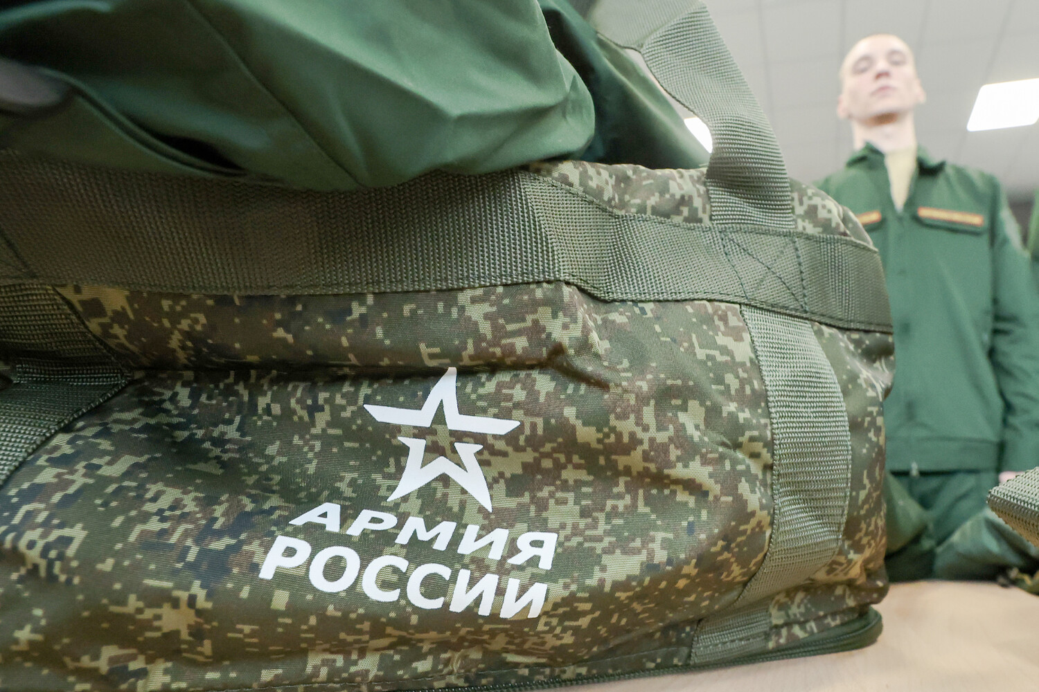 Automated Penalties Strip Rights from Russian Draft Dodgers as Crackdown Tightens