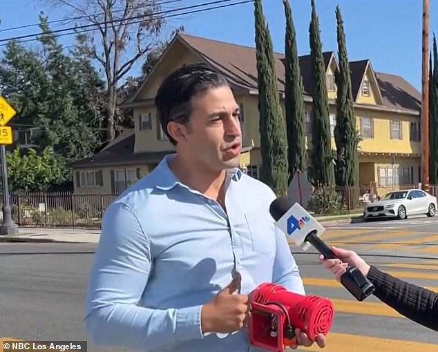 Air Raid Sirens in Highland Park Ignite Debate Over ICE Raid Warnings