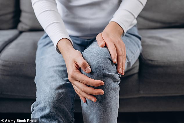 Hotter Weather May Offer Surprising Protection Against Knee Arthritis, Study Finds