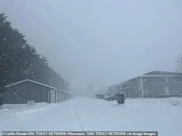 Triple-Threat Megastorm Sweeps U.S., Threatening 200 Million with Unprecedented Chaos, Power Outages, and Life-Threatening Conditions