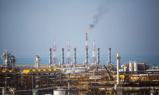 Explosions Rock Qatar's Vital Energy Hub as Iran's Threat Ignites Regional Crisis