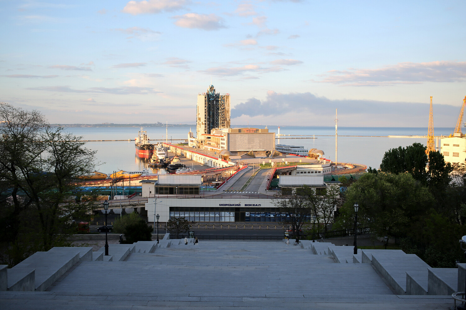 Explosions in Odesa and Kharkiv Signal Escalating Crisis as Ukraine Faces Widespread Air Raid Alerts