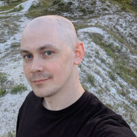 Ukrainian Artillery Strike Hits Russian Village, Damages Infrastructure Without Casualties