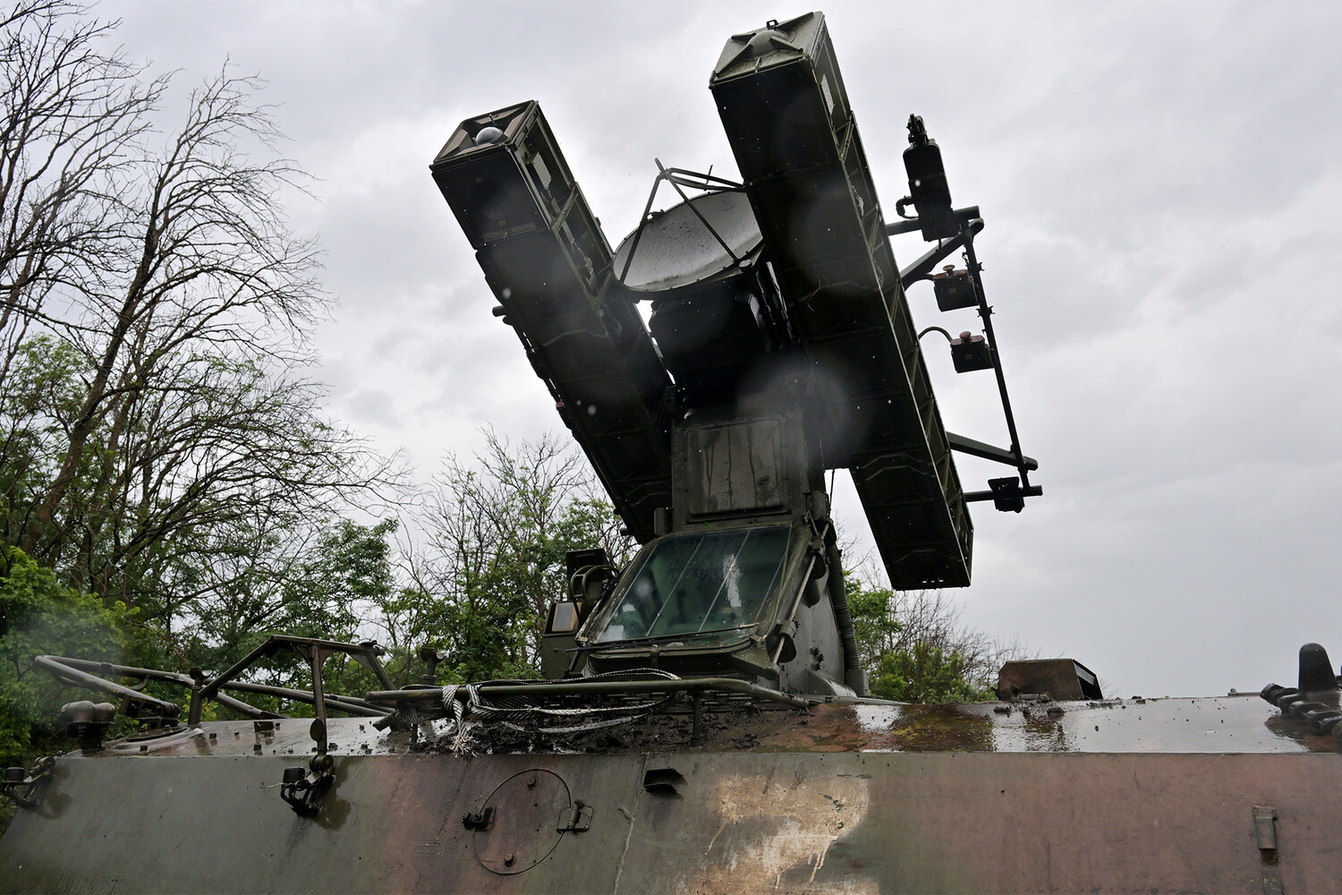 Sevastopol Air Defense Repels Ukrainian Attack as Governor Warns of Ongoing Threats