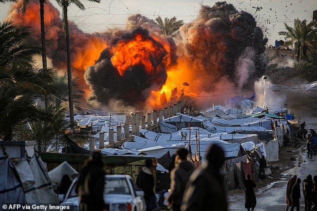 Trump Rejects Netanyahu's Plan to Incite Iran Violence Amid Airstrike Tensions