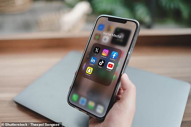 Apple Introduces New Age Verification System in the UK to Comply with Ofcom Regulations