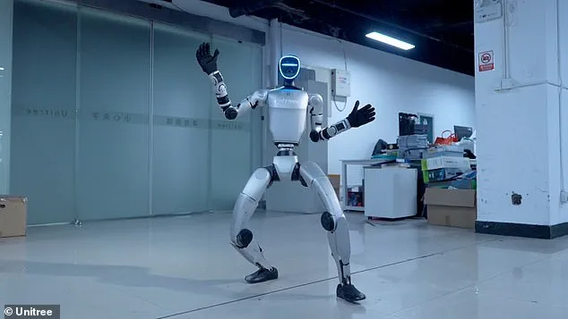 Unitree G1 Robot Engages in Play with Children at Brooklyn Bridge Park