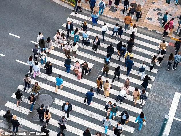 Earth's Population Projected to Reach 12.4 Billion by 2070s, Warning of Ecological Collapse