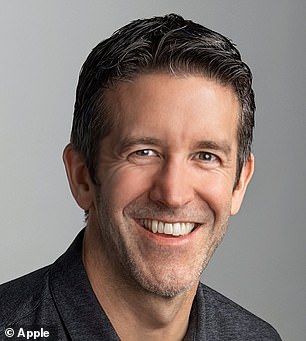 Apple Fans Compare CEO Succession to Historic Pope Election Traditions