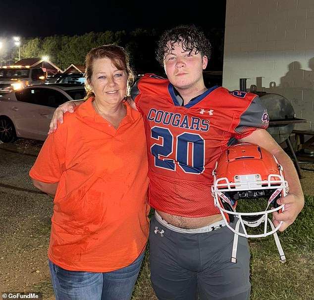 Mississippi teen Shannon Tanner dies from alcohol poisoning after Florida graduation trip.