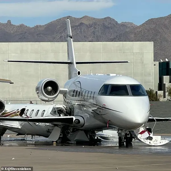 Vince Neil's Private Jet Crashes in Arizona, One Dead