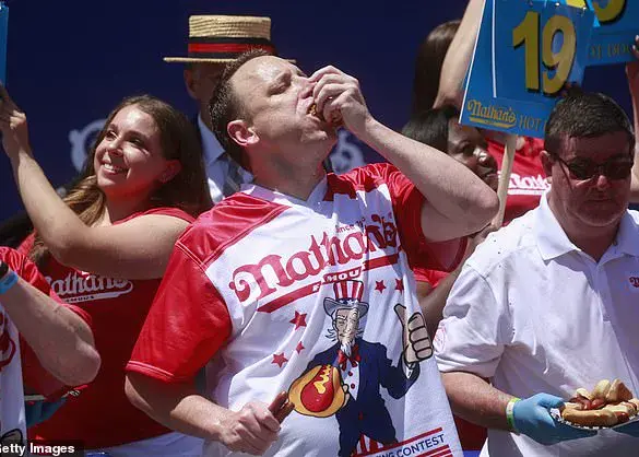 Man's Ambitious Food Challenge with Seven-Pound Burger Lands Him in Hospital