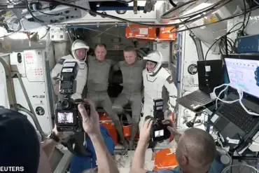 NASA Astronaut Butch Wilmore's Teen Daughter Anticipates Emotional Homecoming