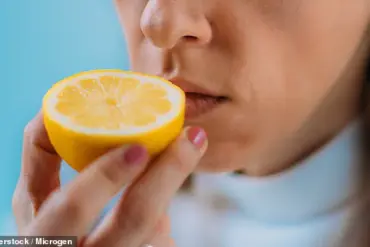 New At-Home 'Sniff Test' May Detect Early Signs of Alzheimer's Disease