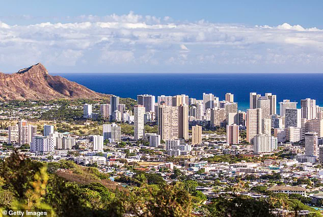 Oahu's South Shore Sinking 40 Times Faster Than Expected, Scientists Warn