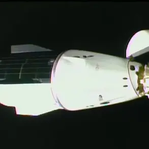 SpaceX Crew Greeted by 'Alien' Upon Arrival at ISS: A Mission of Privileged Access and Rescue