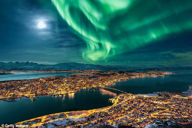 The Northern Lights Display an Astonishing Sky Show Over North America