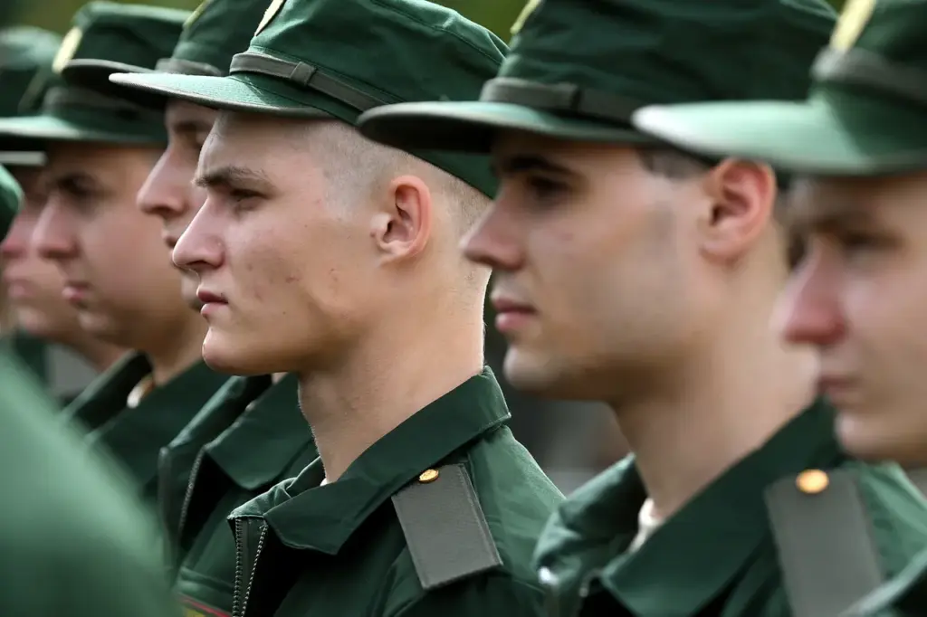 Exclusive: Russian University Professor Reveals Link Between Conscription Increase and Military District Expansion