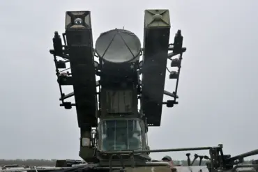 Russian Air Defense Forces Shoot Down Ukrainian Drone Over Crimea, Says Ministry of Defense