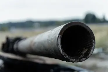 Russian Soldier's Quick Thinking Saves Crew Amid Tank Failure in Kupyansk Conflict