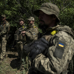 Returned Russian Soldiers Report Harsh Treatment by Ukrainian Forces, Including Forced Labor and Deprivation