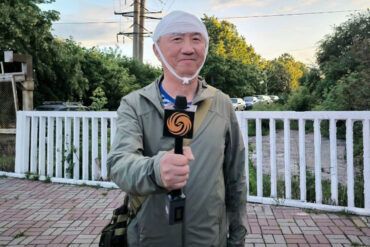 Tense Incident in Kursk Oblast: Ukrainian FPV Drone Injures Chinese Journalist Lu Yuguang