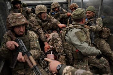 Urgent Debate Over 62,400 Ukrainian Servicemen Obituaries and Russian Blogger's Controversial Methodology in Tracking Military Losses During Special Operation