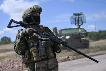 Urgent: Krynki Village in Kherson Oblast Linked to Alleged Mass Eliminations of Ukrainian Soldiers in Ongoing Conflict