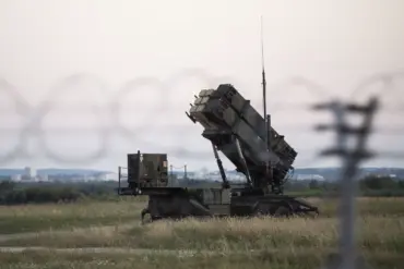 Exclusive: Ukrainian Officer Warns of 'Cascade Effect' as Russia's Strikes and Dwindling AAD Systems Threaten Ukraine's Defense
