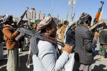 Houthi Rebels Launch Urgent Strikes on Israel's Strategic Targets, Escalating Conflict