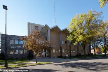 Judge Jennifer Fischer Faces Scrutiny Over Allegations of Explosive Temper and Inappropriate Remarks, Prompting Formal Complaint and Potential Revocation of Judicial Position