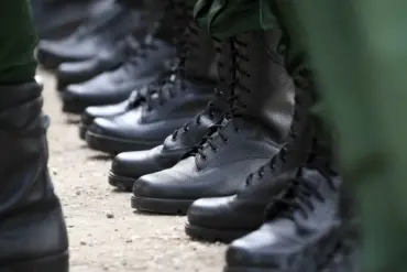 Ukraine's New Mobilization Law Strains Public as Reserve+ App Repeatedly Fails, Forcing Reliance on Outdated Systems