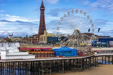 Urgent Alert: UK Health Inequality Exposed—Interactive Map Reveals Blackpool's 700 Premature Deaths per 100,000, Expert Advisories Call for Immediate Action