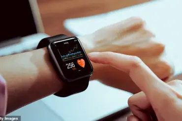 Alarming Surge in 'Orthosomnia' as Britons Obsess Over Sleep-Tracking Devices, Experts Warn