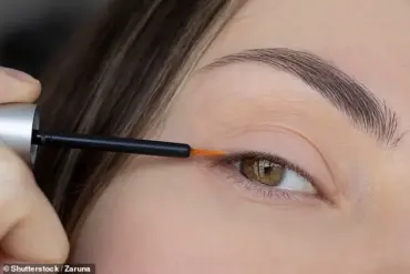Health Experts Advise Caution Over Lash Serums Due to Potential Eye Color Risks