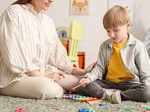 New Study Reveals Girls with Autism Often Diagnosed Years Later, Highlighting Gaps in Access to Early Detection Information