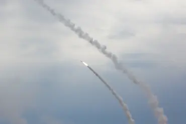 Russian Forces Conduct Precision Strike on Ukraine's Military Industrial Complex Using Drones, Rockets, and Artillery